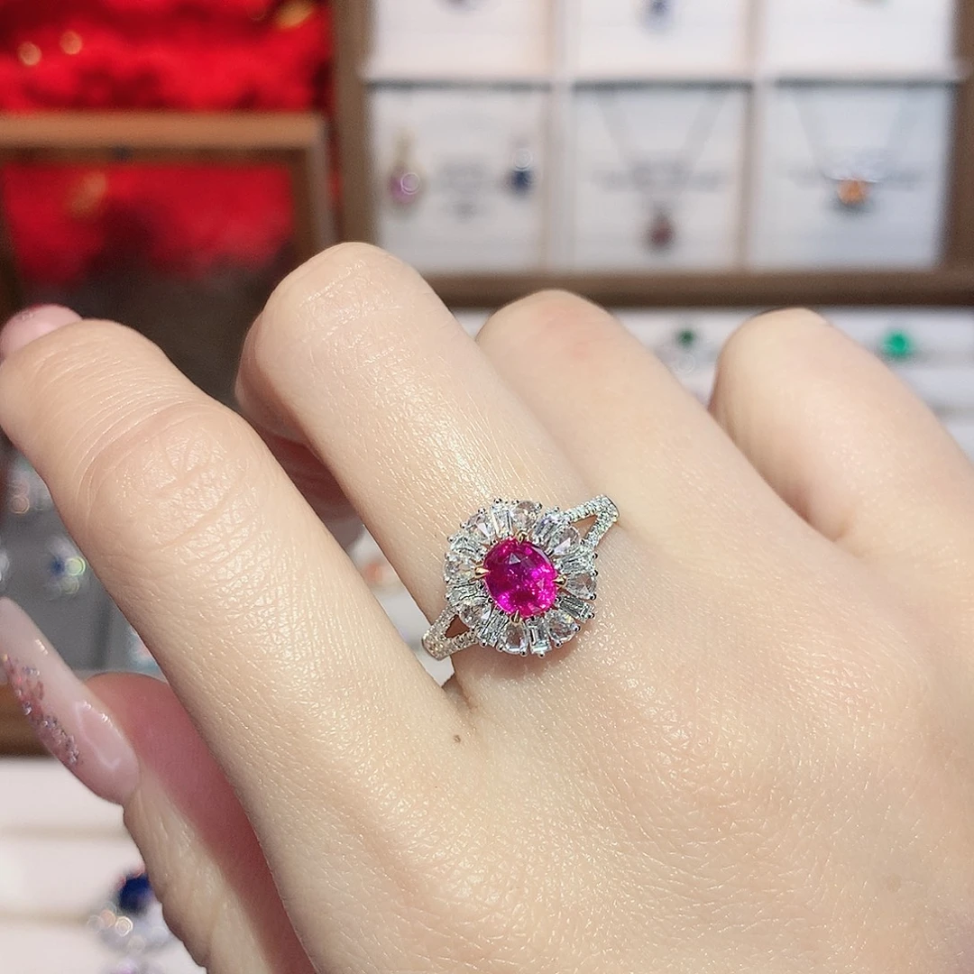 戒指18K金镶嵌红宝石1.05ct/天然宝石/七天无理由