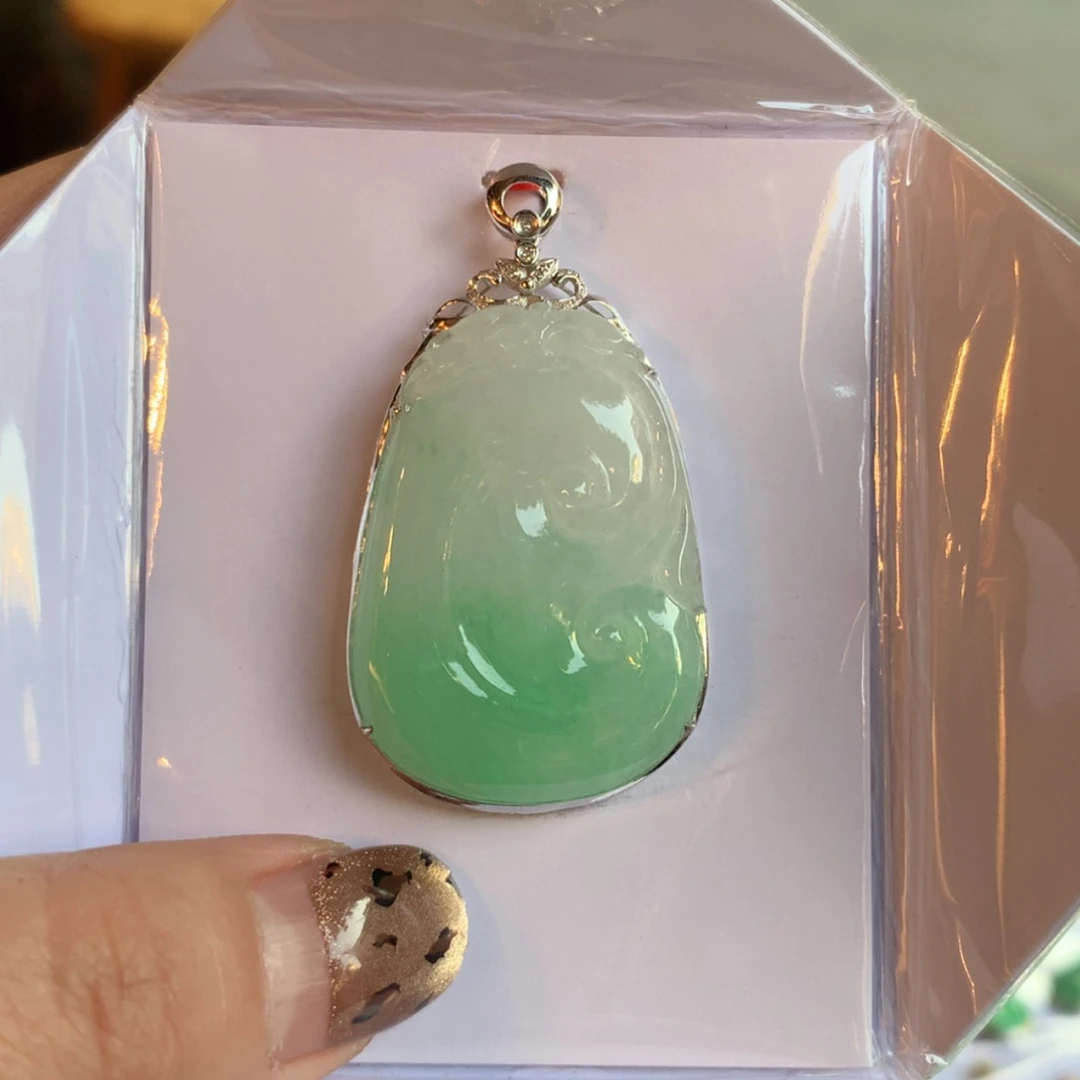 【闪购商品】翡翠颈饰18K金镶嵌千***猫如意