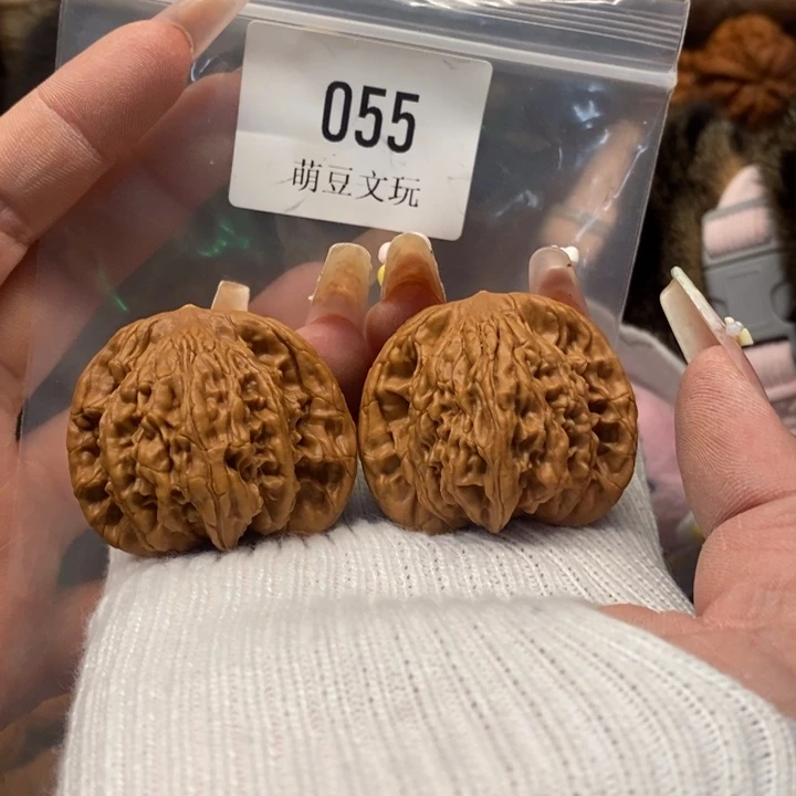 把件文玩核桃默认微瑕尖黄055全品水滴虎头41尺