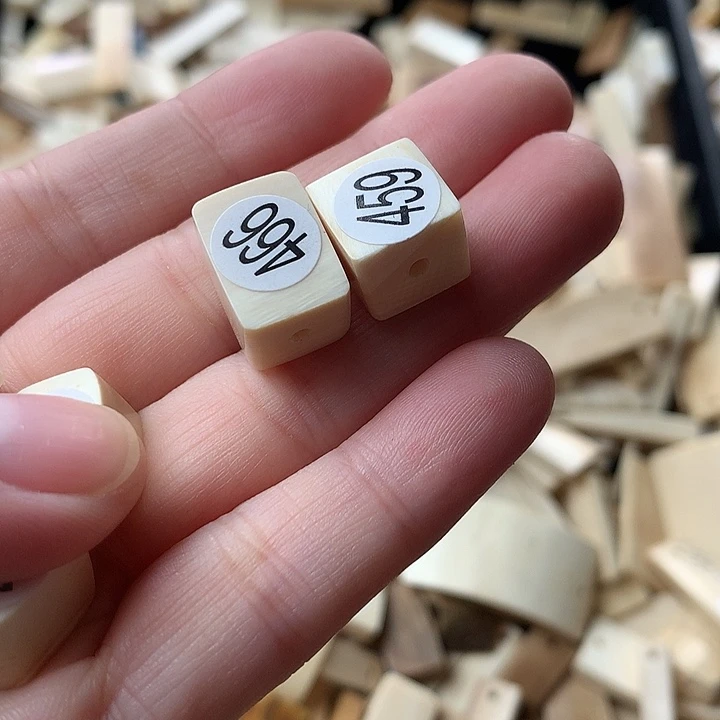 泥塑不打孔联系客服