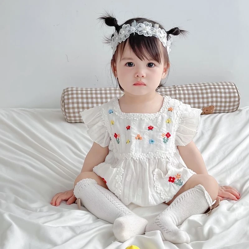 婴儿夏季包屁衣女宝宝无袖连体满月百天爬服超萌洋气薄款外出哈衣