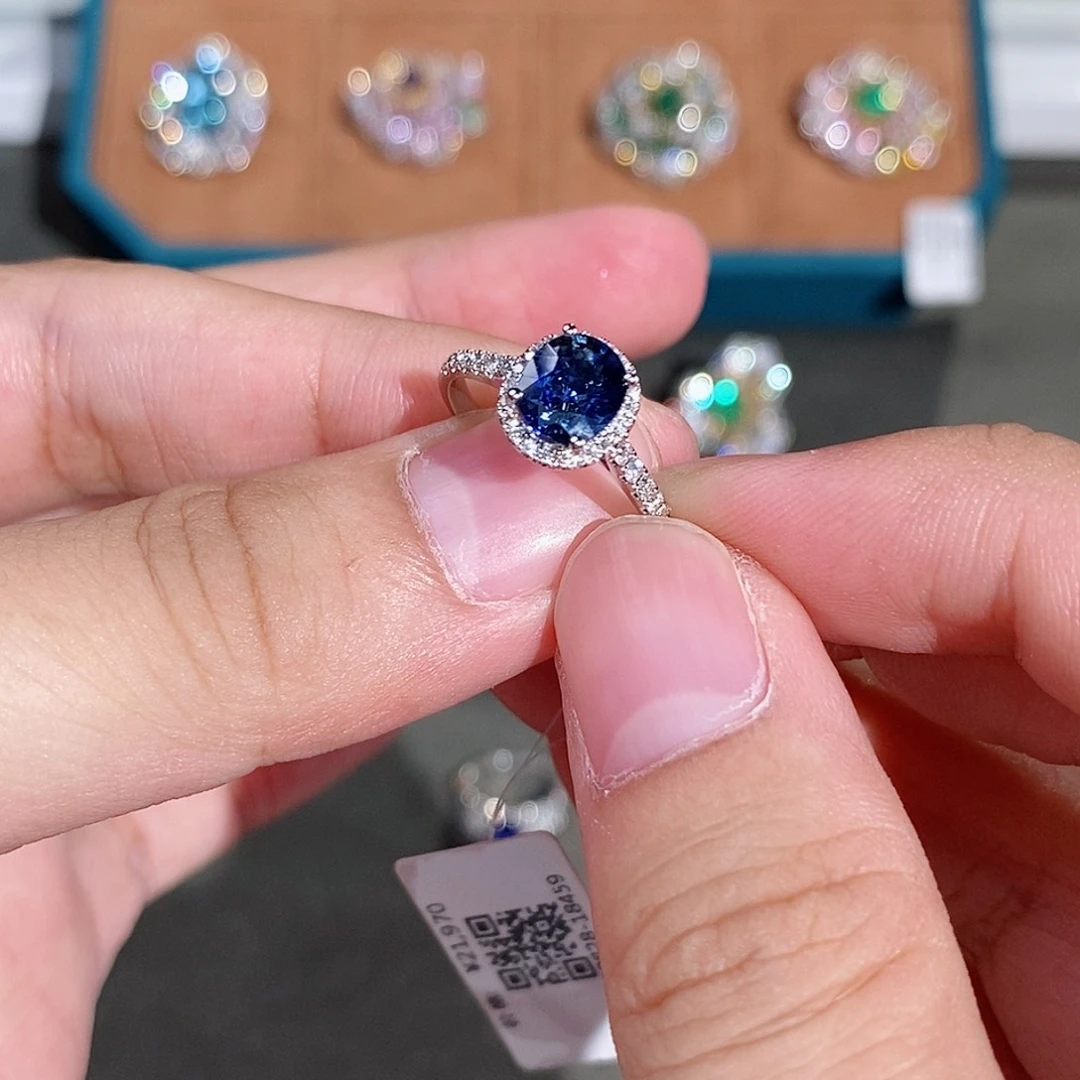戒指蓝宝石18K金镶嵌1.36ct