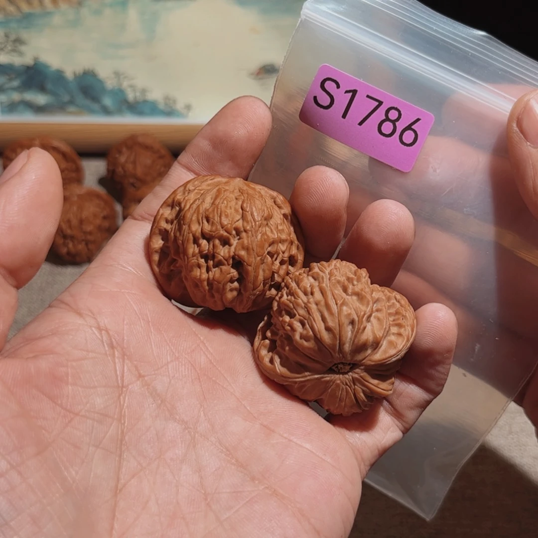 文玩核桃吊坠磨盘