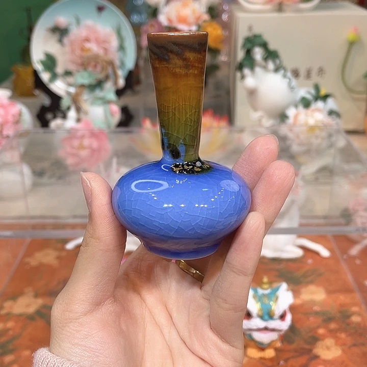手工陶瓷精致摆件