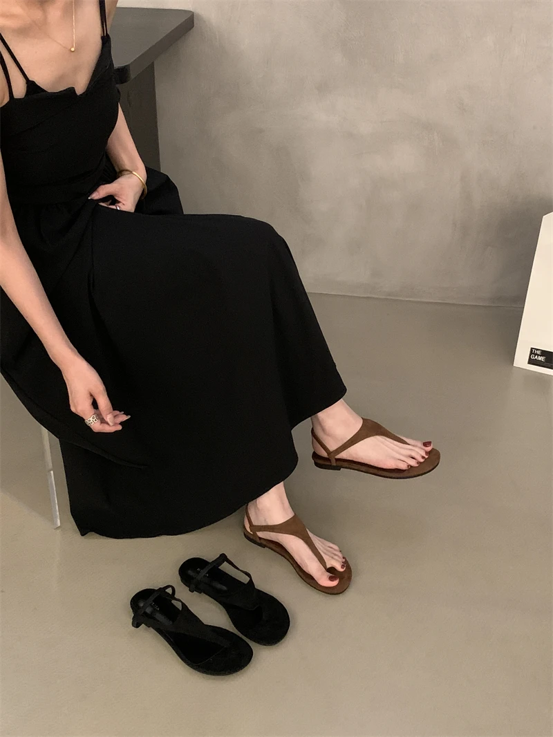 用度假风拿捏夏日松弛感｜夹趾一脚蹬设计舒适百搭单鞋lolita鞋