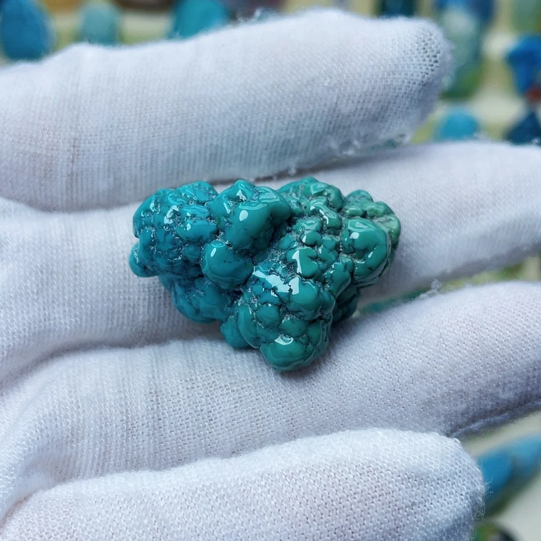 绿松石颈饰未镶嵌