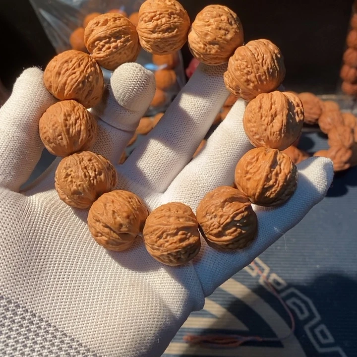 文玩核桃手串……41