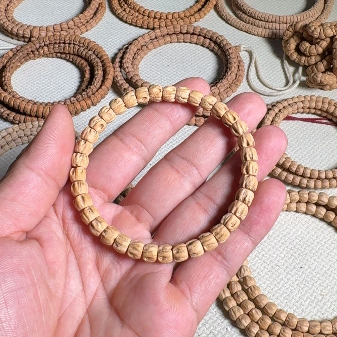 柏香籽/百香籽手串白***呐