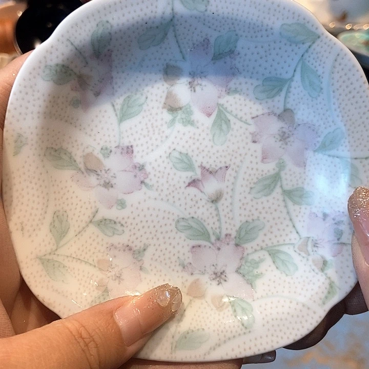 瓷片哈哈嗝哈哈呵呵哈哈，哈