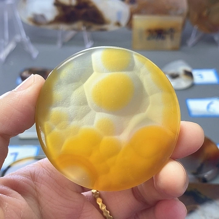 玛瑙/玉髓未镶嵌珠宝半成品