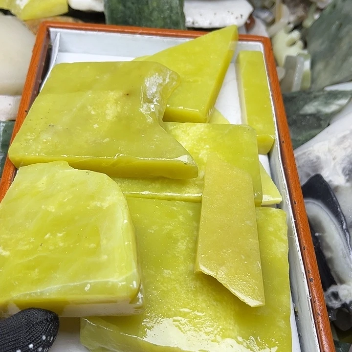 未镶嵌和田玉珠宝奇石