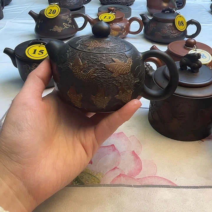 玥*广西钦州坭兴陶茶壶