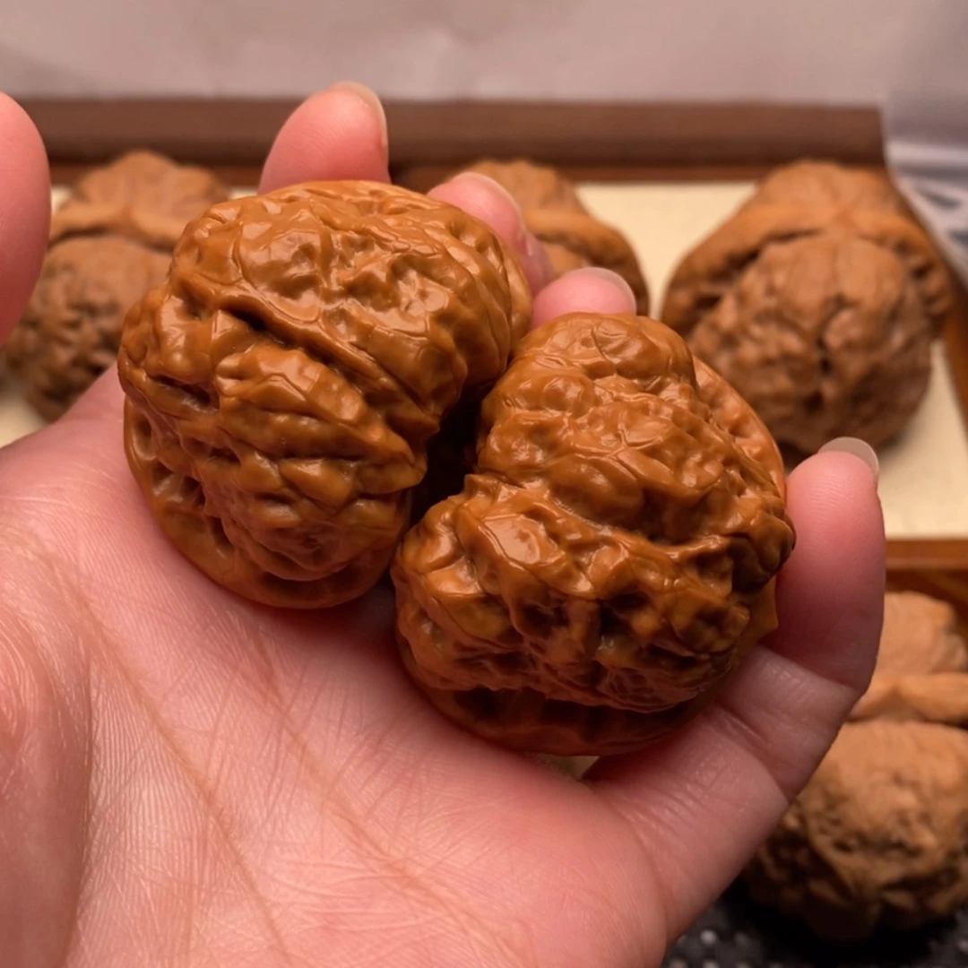 【闪购商品】把件文玩核桃边41左右