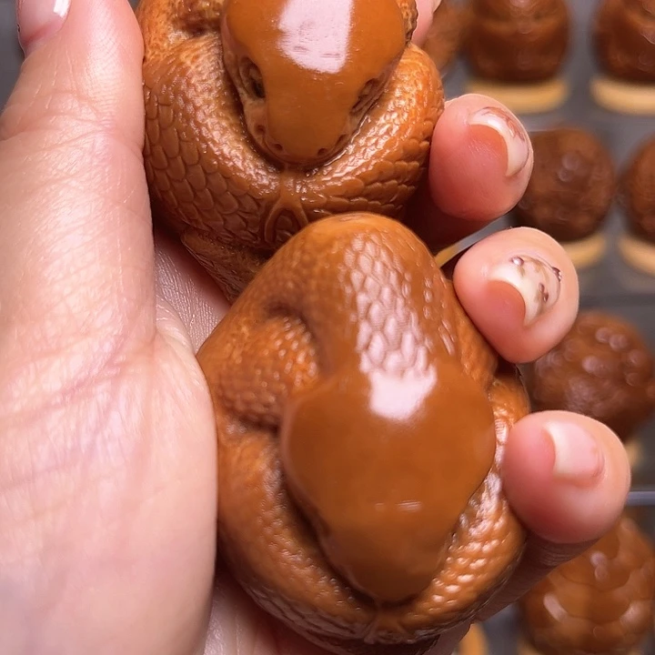 橄榄核手串/手链奎**）蛇