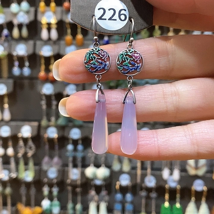 未镶嵌蛇纹石玉颈饰