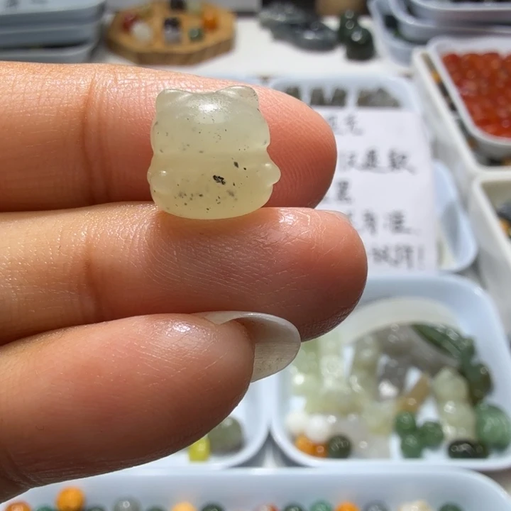 未镶嵌和田玉珠宝半成品