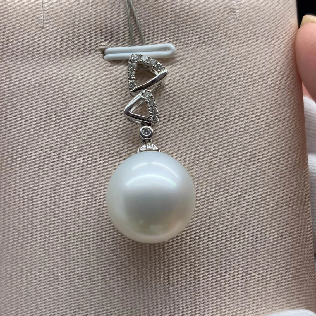 颈饰18K金镶嵌海水珍珠15.4mm澳白吊坠