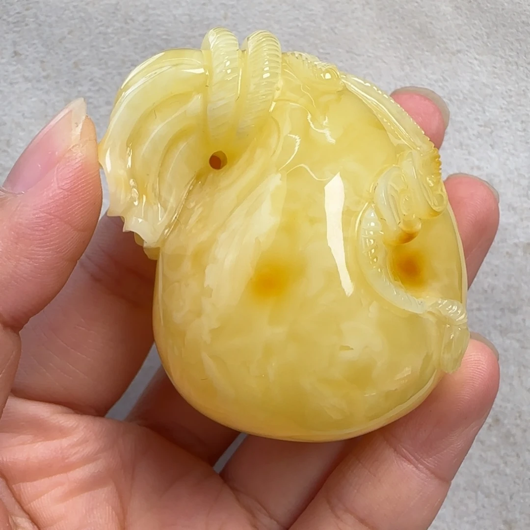 蜜蜡未镶嵌珠宝奇石