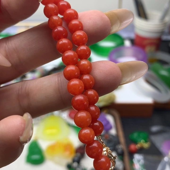 颈饰未镶嵌翡翠吊坠
