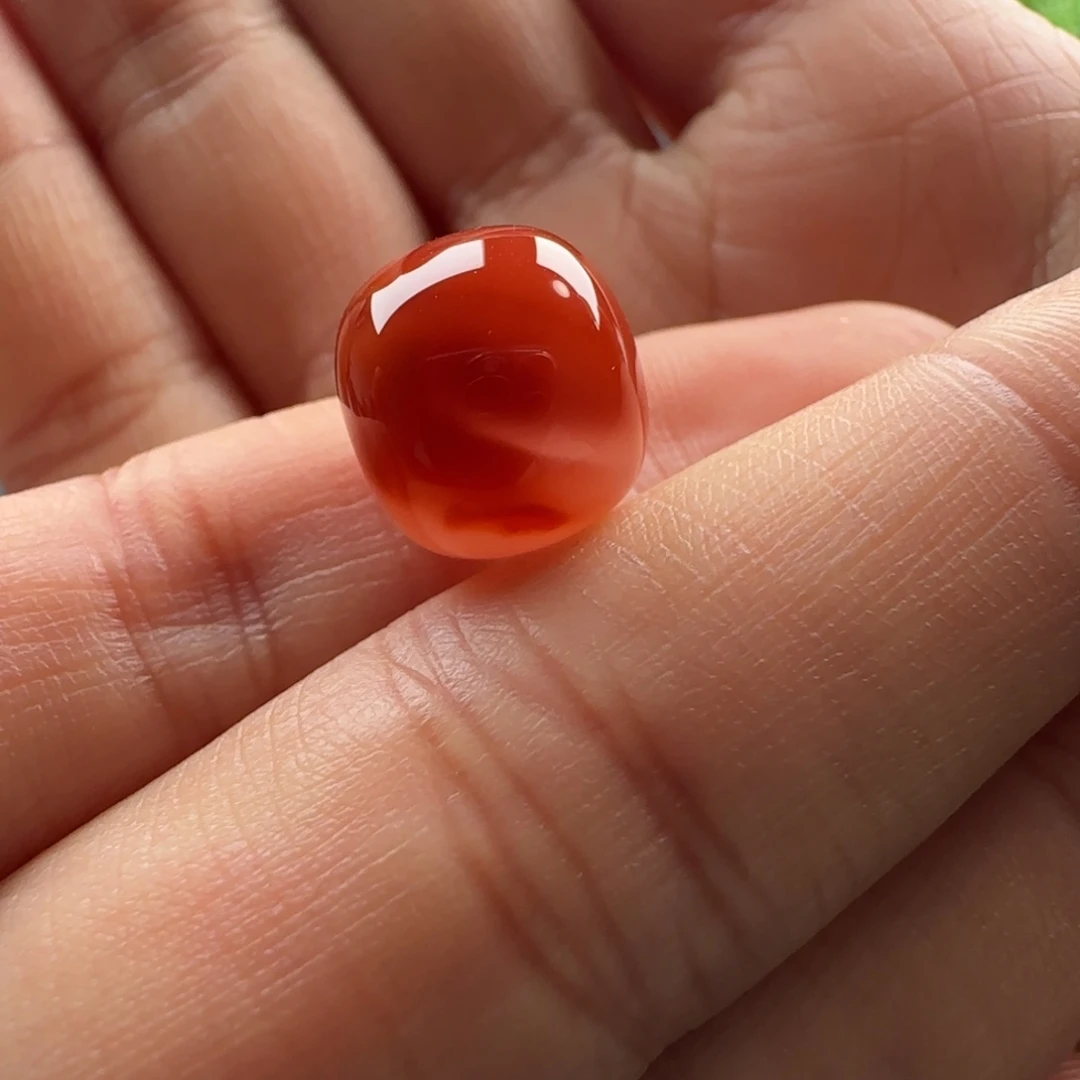 南红玛瑙未镶嵌冰飘老型：12.7x11.4花色浓郁 干净 油亮 温润