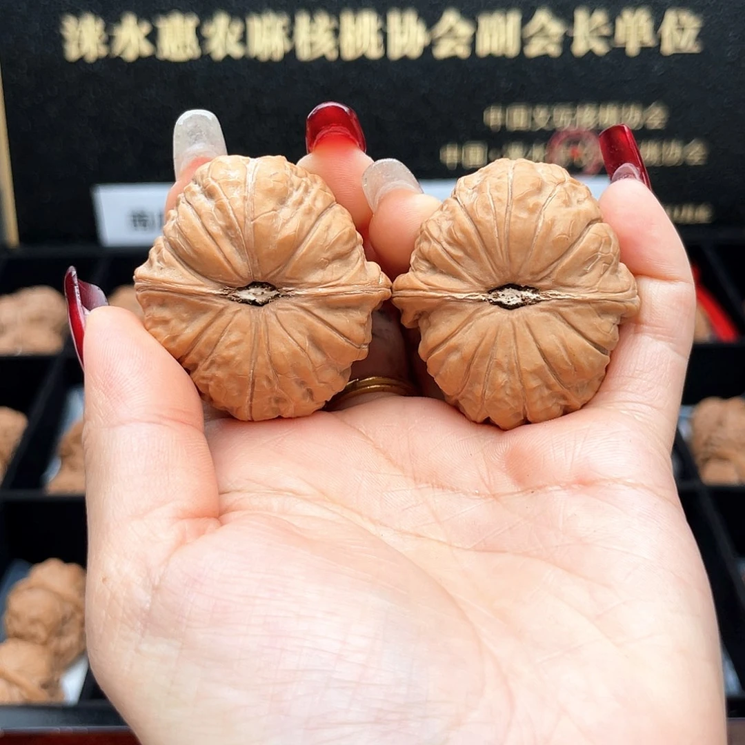 把件文玩核桃安*夜40南瓜全品一字凹底大肉纹近正肩40A4
