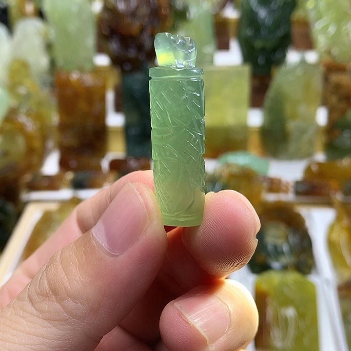 蛇纹石玉未镶嵌珠宝半成品