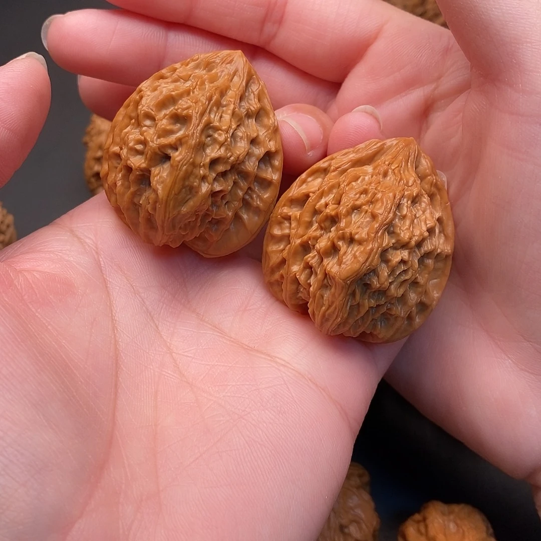 桃核把件秦岭野生小众品种