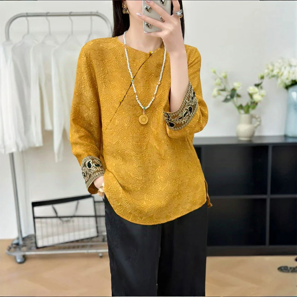 《英佳》早春新款气质百搭时尚圆领提花衬衫