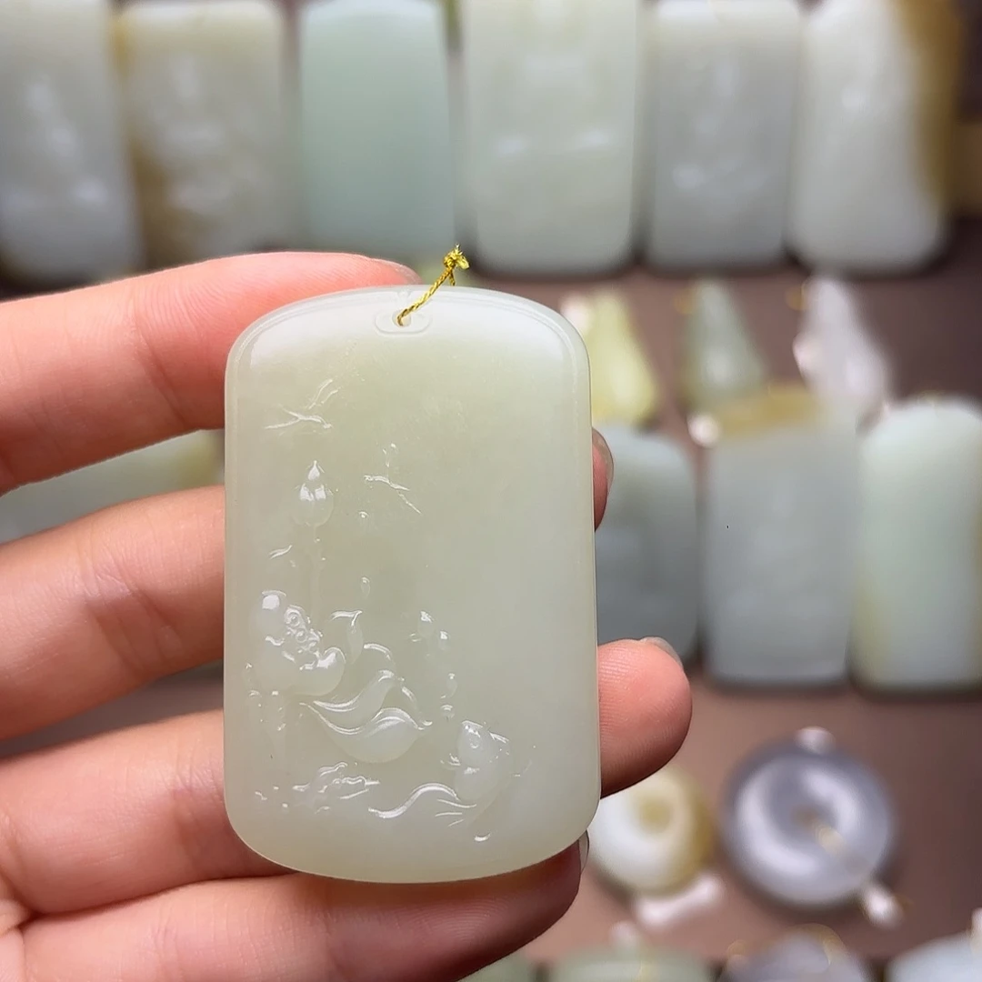 和田玉未镶嵌颈饰