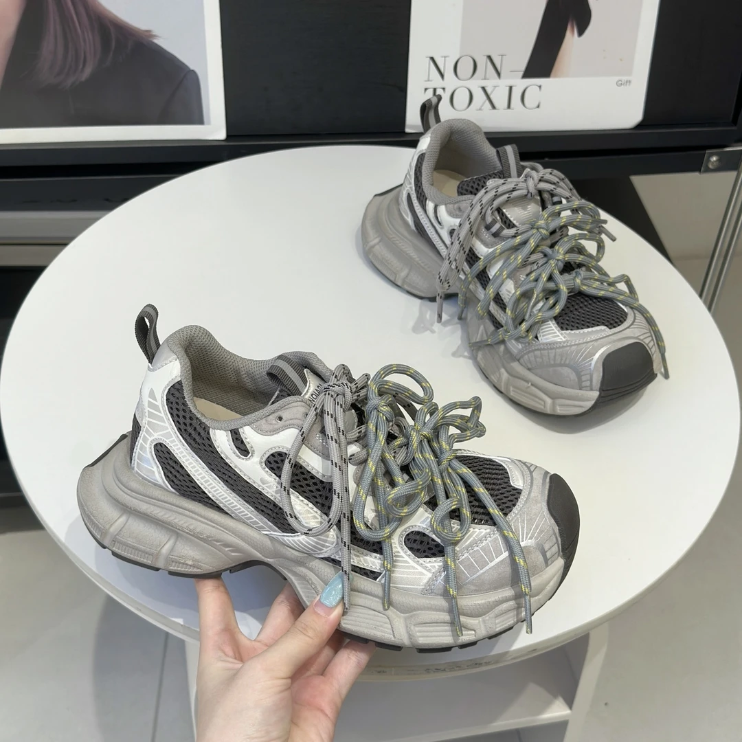 真皮厚底时尚炸街老爹鞋女2025秋季新款百搭小众绑带高级感休闲鞋