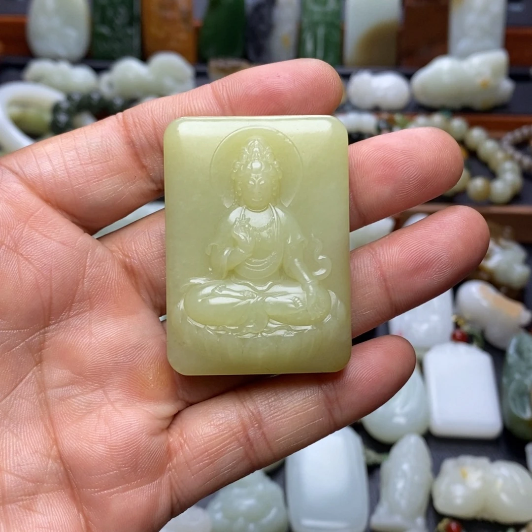 颈饰未镶嵌和田玉