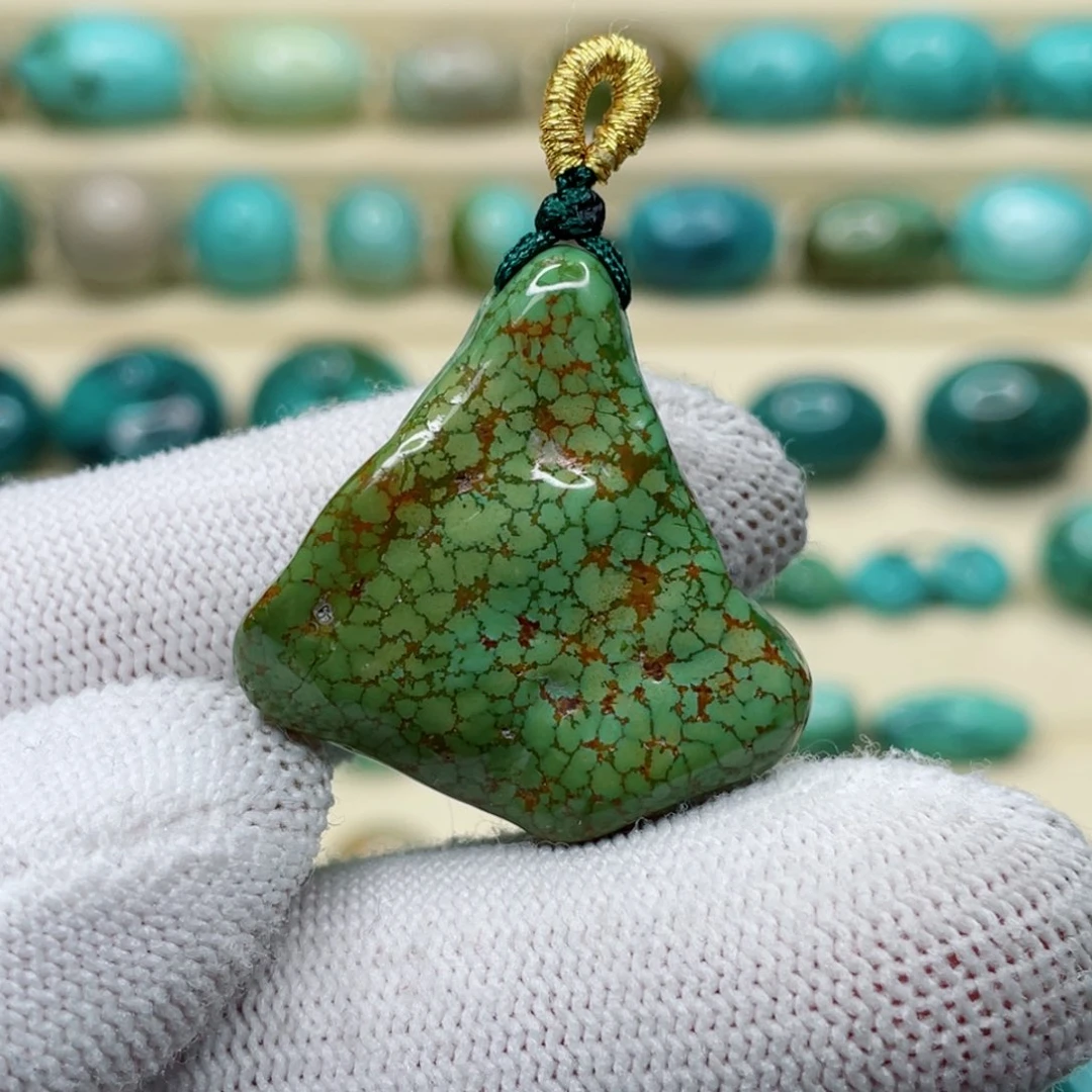 未镶嵌绿松石珠宝奇石