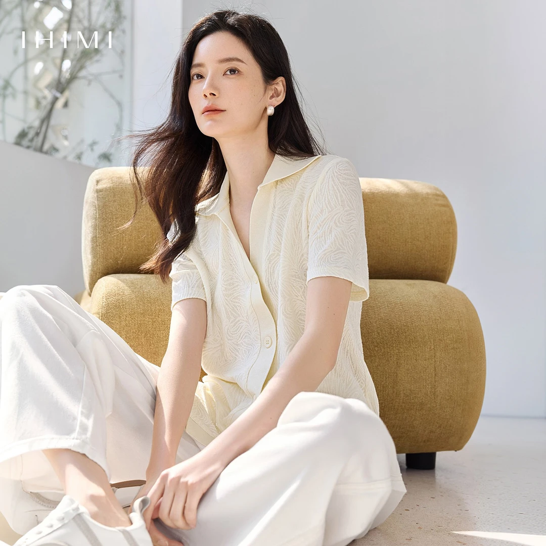 IHIMI/海谧简约老钱风度假翻领新款镂空自然系针织上衣女30993