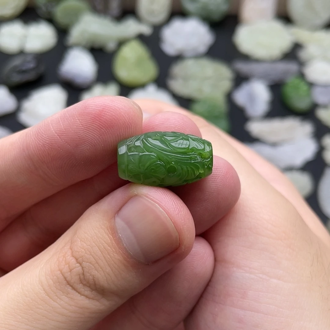 【闪购商品】颈饰未镶嵌和田玉歆**然