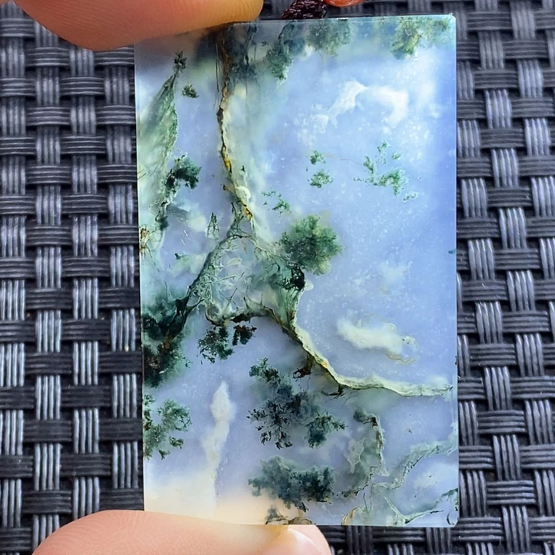 玛瑙/玉髓颈饰未镶嵌江****冬