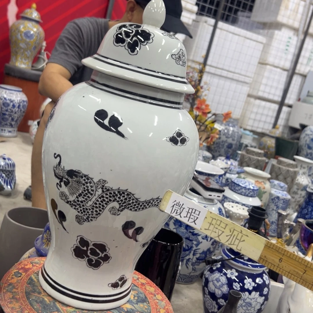 微瑕青花瓷器值得厚爱