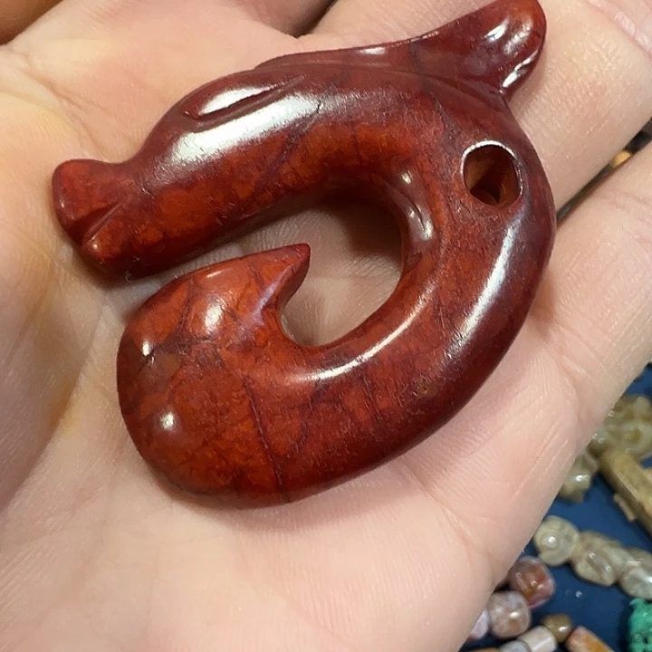 透闪石质玉未镶嵌挂件