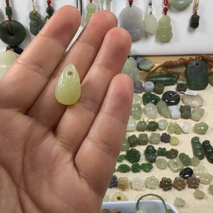 和田玉未镶嵌包链