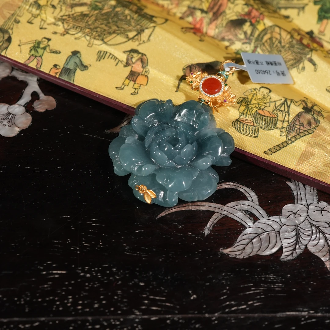 3.3香港王老板-翡翠吊坠4e347