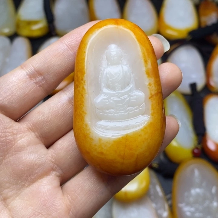 和田玉未镶嵌颈饰