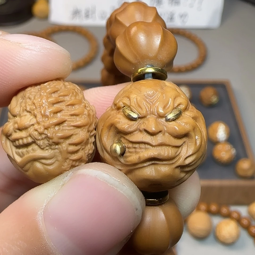 宏***脑吊坠猴头核桃吞噬烟鬼镶嵌