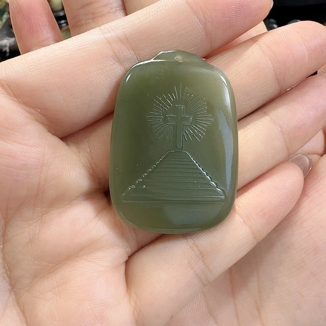 颈饰未镶嵌和田玉
