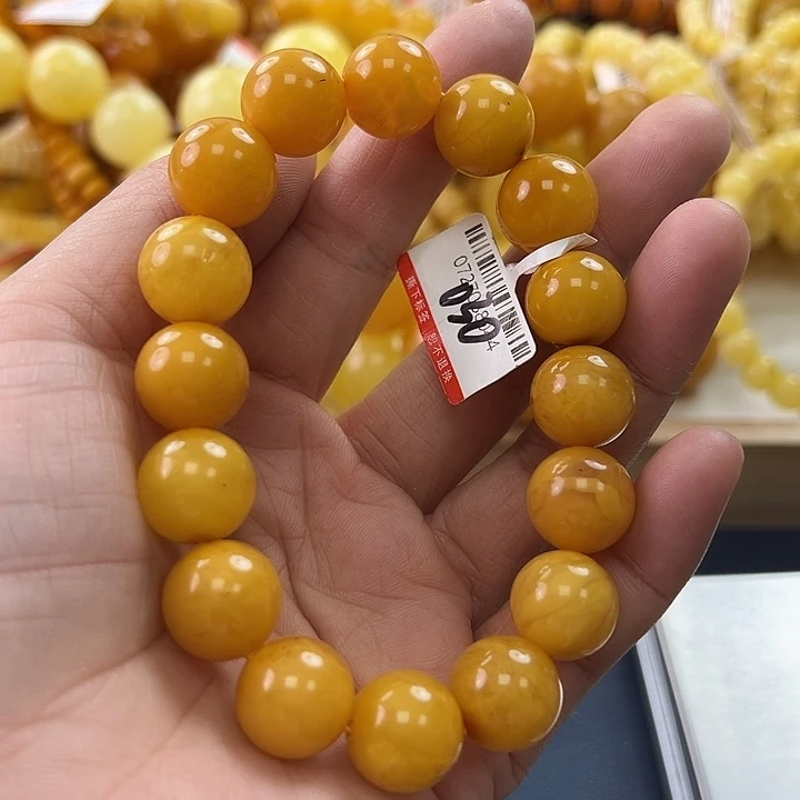 未镶嵌琥珀珠宝奇石