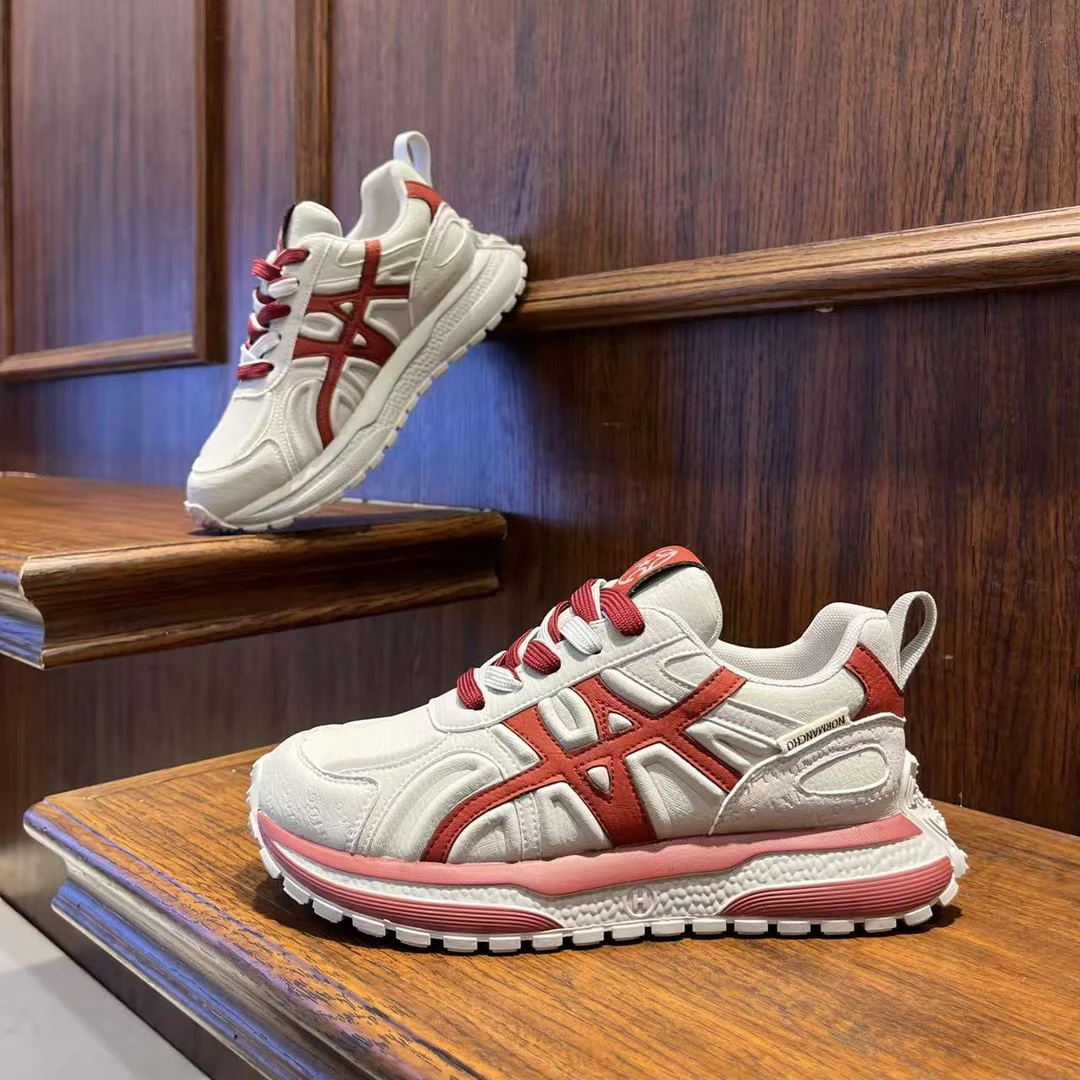 男鞋2025秋季新款厚底舒适百搭休闲运动鞋增高男生阿甘鞋时尚潮鞋