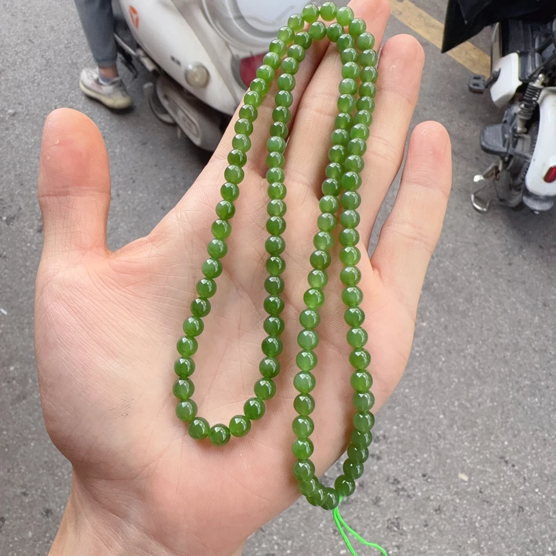 天然和田玉碧玉果阳绿项链约6mm左右多样性拍一发一x