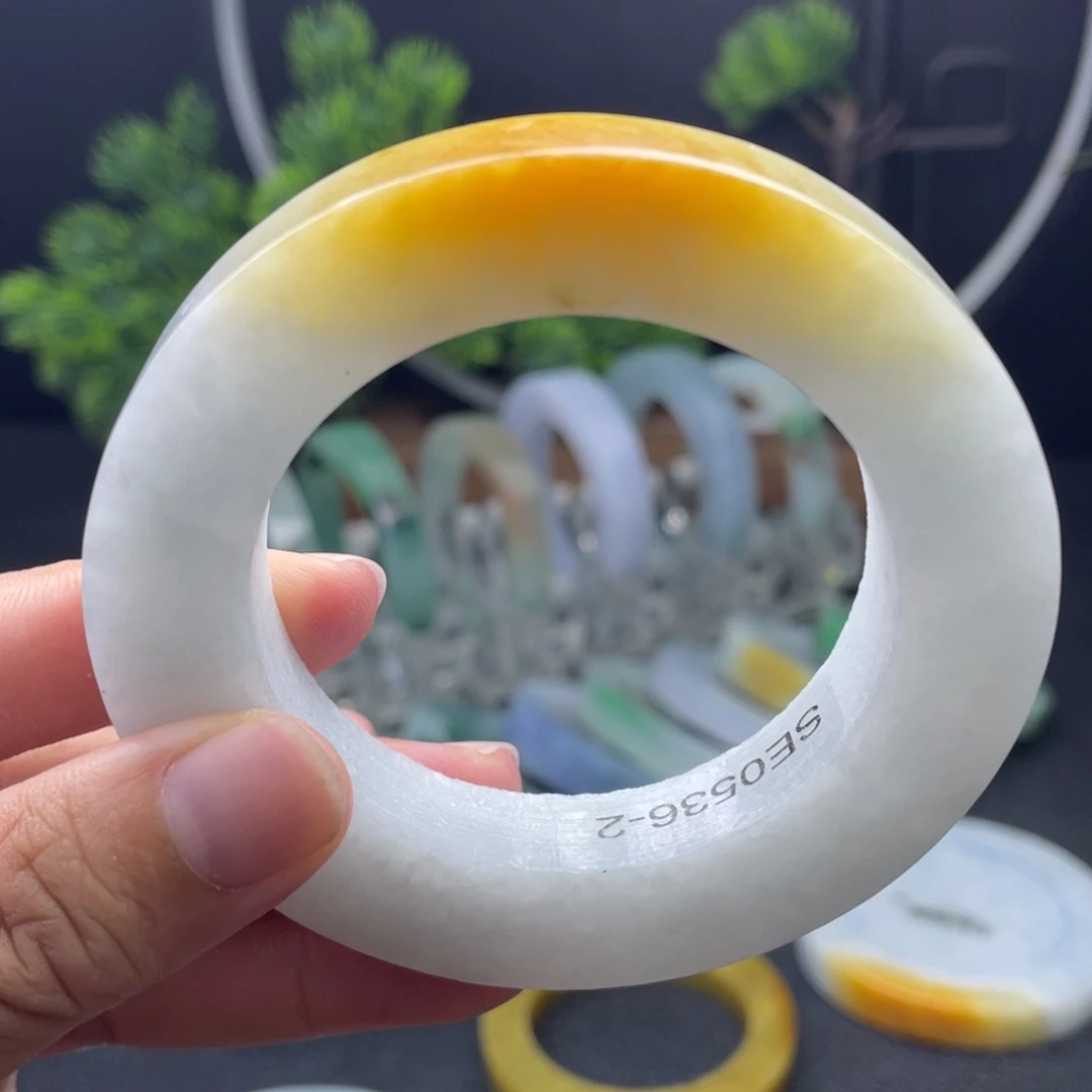 定制翡翠不退不换未镶嵌