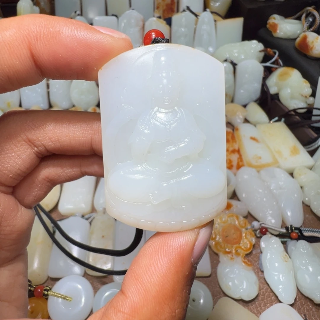 和田玉吊坠(不含链)未镶嵌山****程