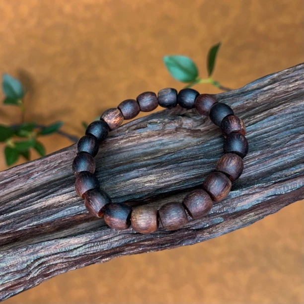 天然小叶降真香10*10手串10A级香品暗黄油软糖娇娇推荐