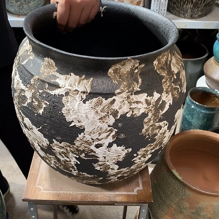 紫砂花盆口30高度38黑茶………