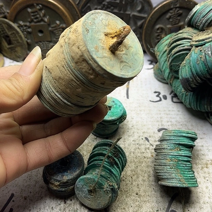 开***剧锌合金文创工艺品复古铜摆件